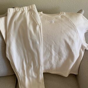 North Face Women’s SweatShirt & Sweatpants